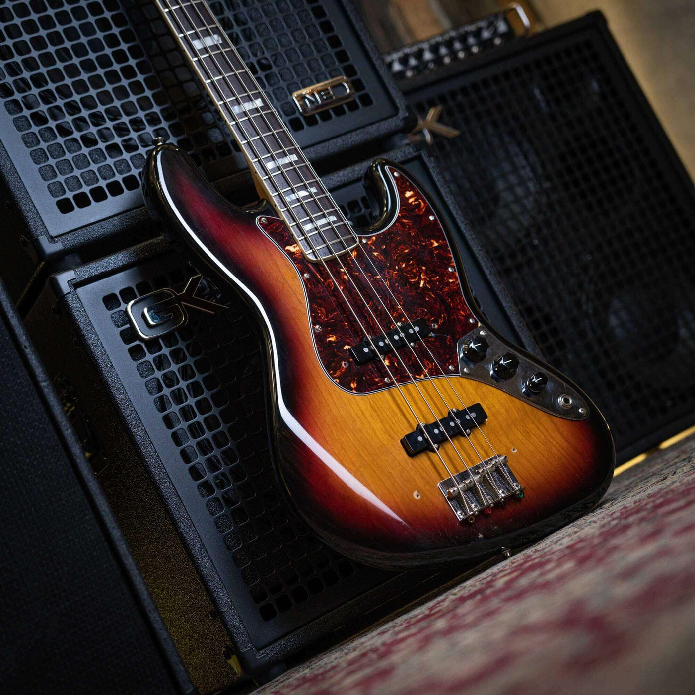 Fender Jazz Bass AVRI 75 Sunburst 2000