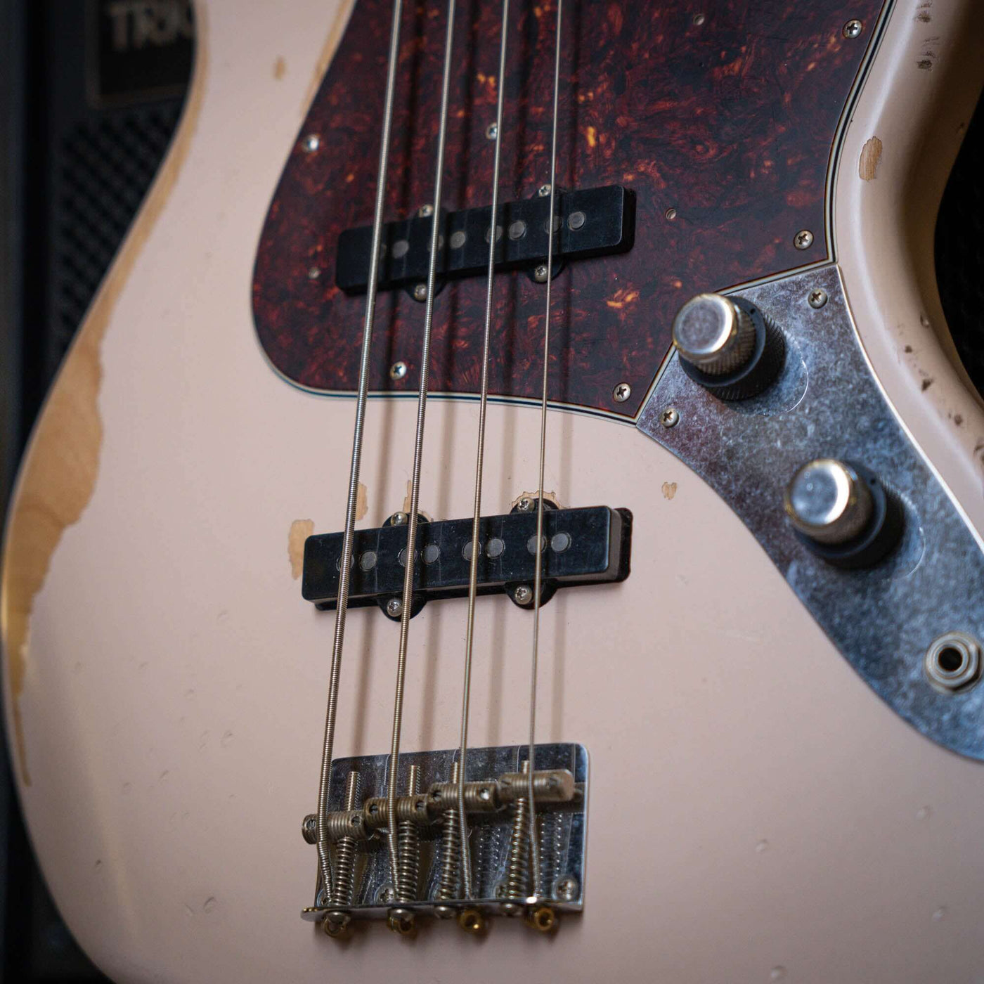 Fender Jazz Bass Flea Shell Pink 2017