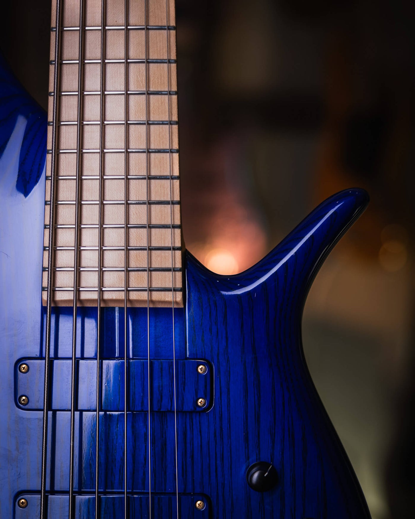 F Bass BN6 Transparent Blue 2016