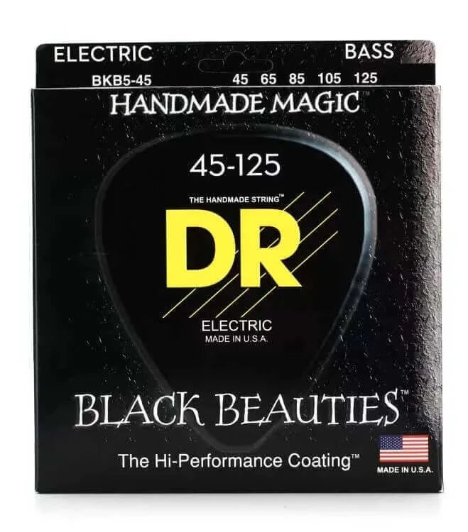 DR Strings Black Beauties 5 (45-125) Cuerdas de Bajo Eléctrico - Descripción Cuerdas de bajo BLACK BEAUTIES™ on tecnología K3™. El recubrimiento K3 es el primer recubrimiento que "suena tan bien o mejor que las cuerdas sin recubrimiento".El extraordinario