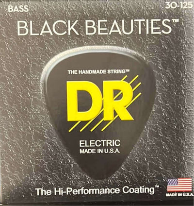 DR Strings Black Beauties 6 (30-125) Cuerdas de Bajo Eléctrico - Descripción Cuerdas de bajo BLACK BEAUTIES™ on tecnología K3™. El recubrimiento K3 es el primer recubrimiento que "suena tan bien o mejor que las cuerdas sin recubrimiento".El extraordinario